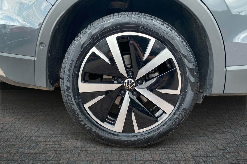 Volkswagen Tiguan 2.0 Tdi Elegance Suv Dsg 150 Ps HG75OPC Grey #5