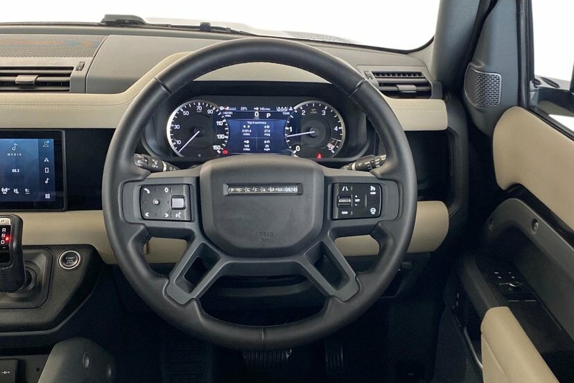 Land Rover Defender 90 X-dynamic Se White #15