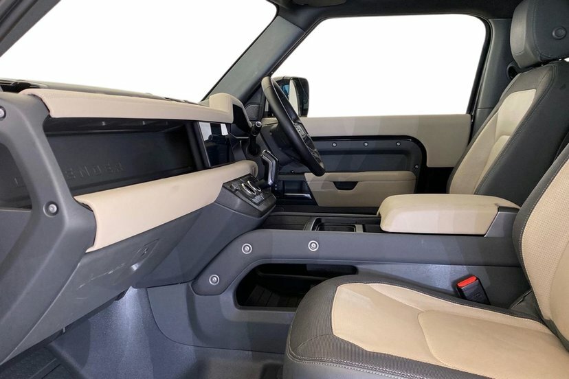 Land Rover Defender 90 3.0 D250 Mhev X-dynamic Se Suv 4Wd Black #3