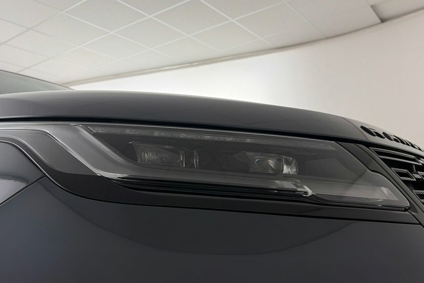 Land Rover Range Rover Velar 2.0 P400e Dynamic Se Grey #16