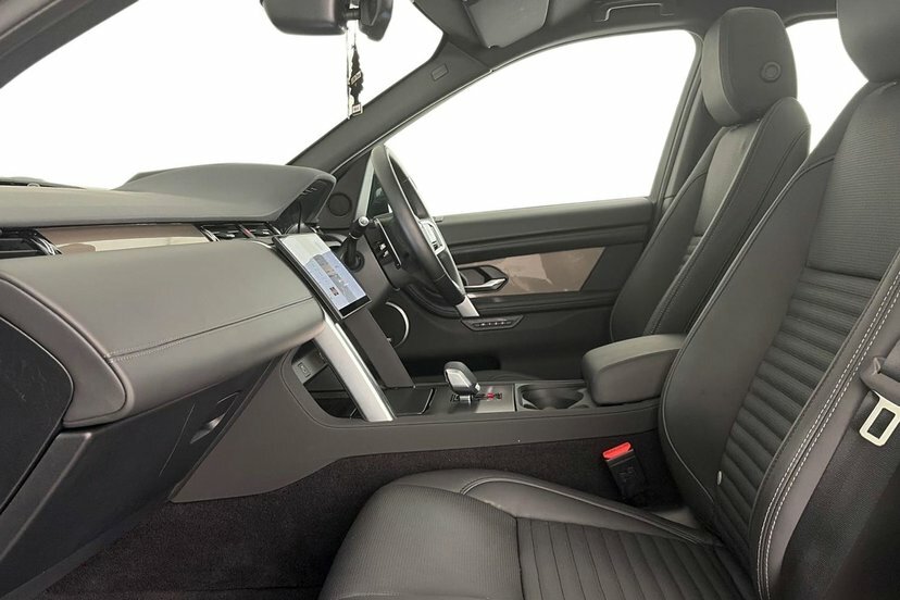 Land Rover Discovery Sport 2.0 D200 Mhev Metropolitan Suv 4Wd LR26KOV Black #3