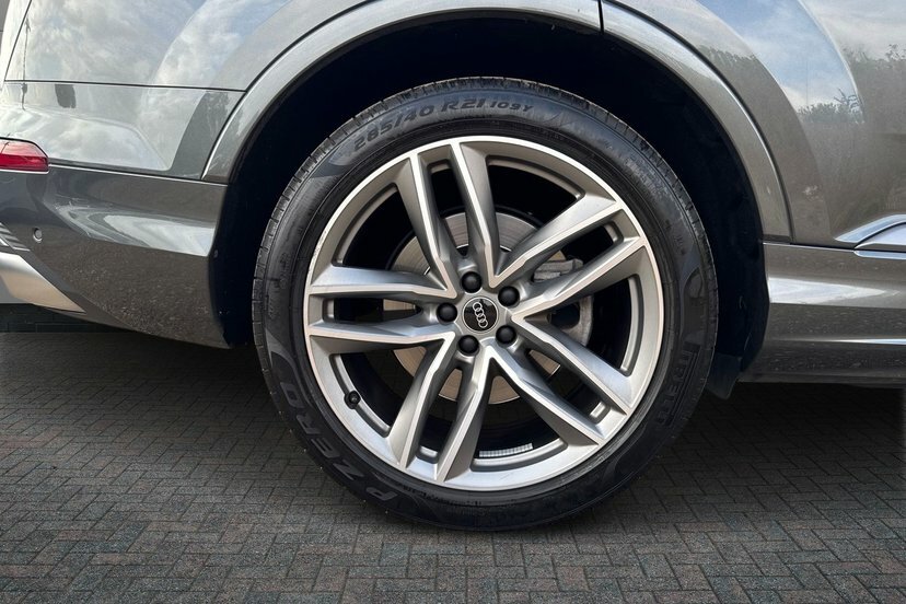 Audi Q7 3.0 Tdi V6 50 Black Edition Suv Tiptron Grey #5