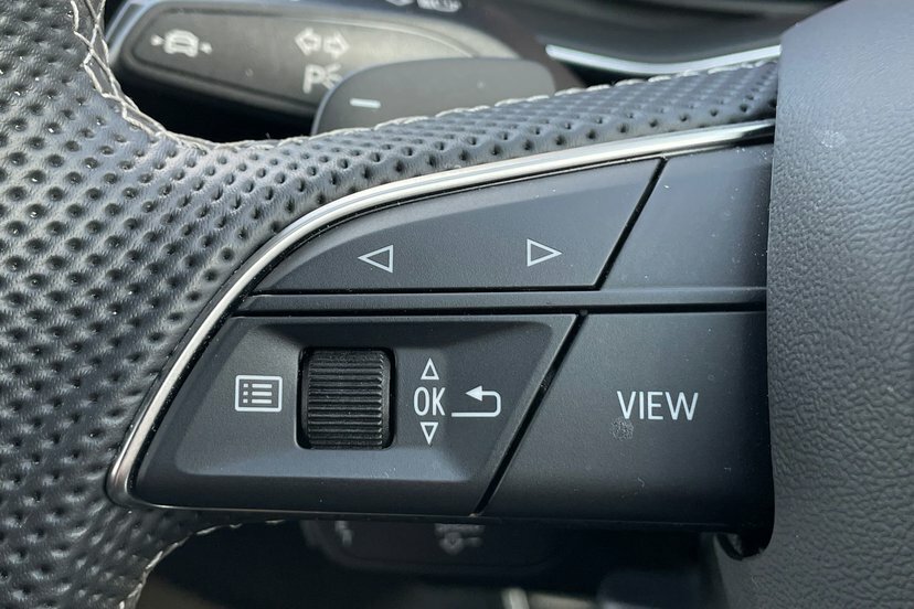 Audi Q7 55 Tfsi E Quattro S Line Tiptronic Black #32