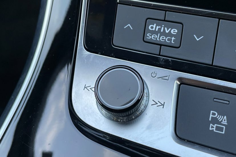 Audi Q7 55 Tfsi E Quattro S Line Tiptronic Black #34