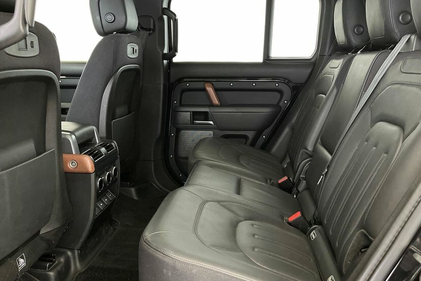 Land Rover Defender 110 3.0 I6 X Suv 4Wd 400 Ps Black #4