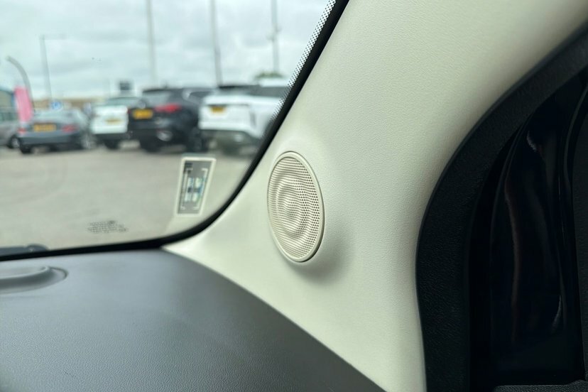 Fiat 500 1.2 Lounge White #40