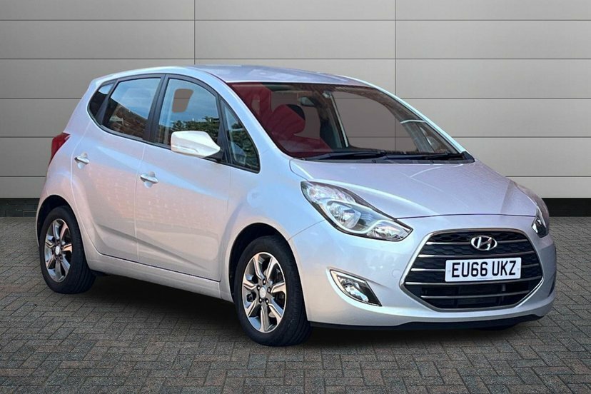 Hyundai Ix20 1.4 Blue Drive Se Hatchback 90 Silver