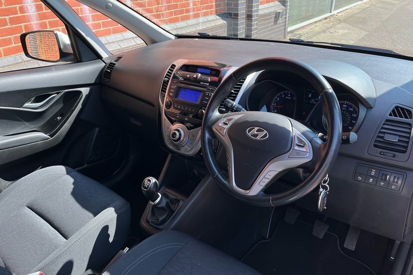 Hyundai Ix20 Ix20 Se Grey #25