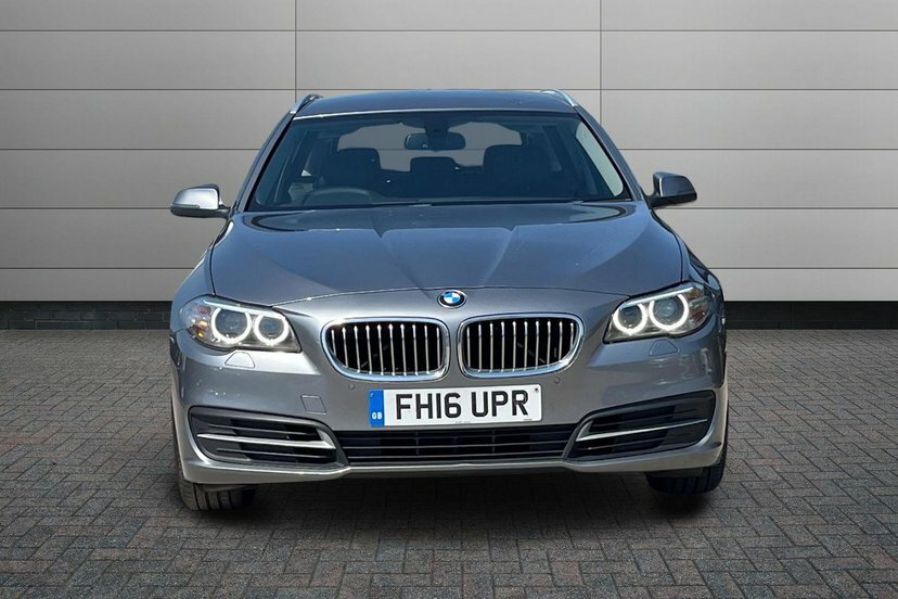 BMW 5 Series 520D Se U2944 Ulez White #7
