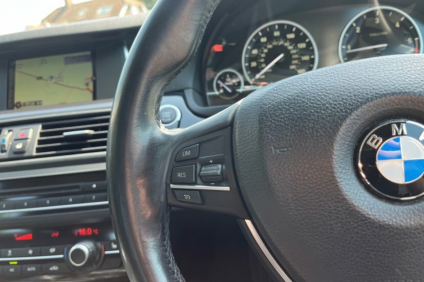 BMW 5 Series 520D Se U2944 Ulez White #18