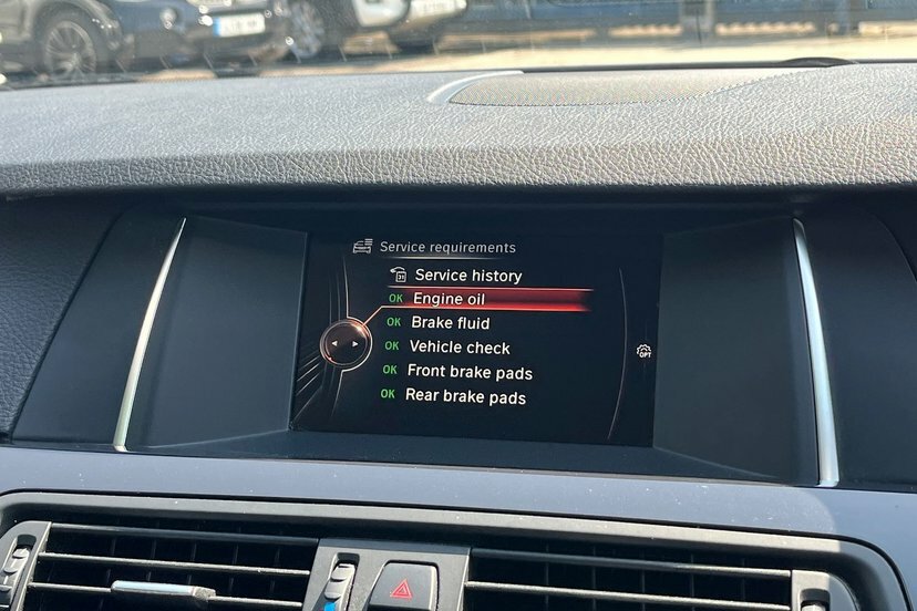 BMW 5 Series 520D Se U2944 Ulez White #22