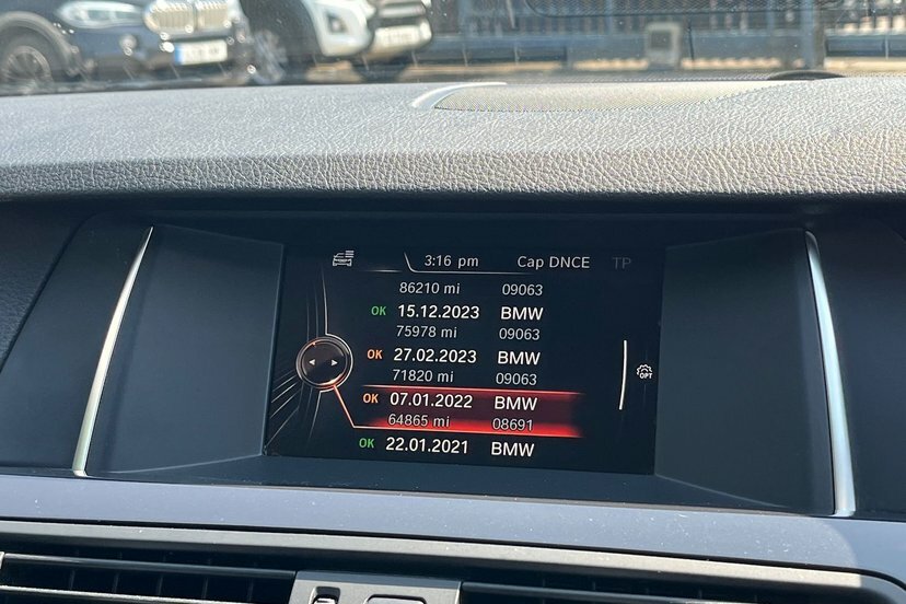 BMW 5 Series 520D Se U2944 Ulez White #24