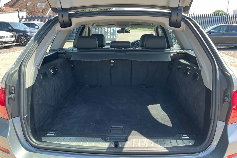 BMW 5 Series 520D Se U2944 Ulez White #9