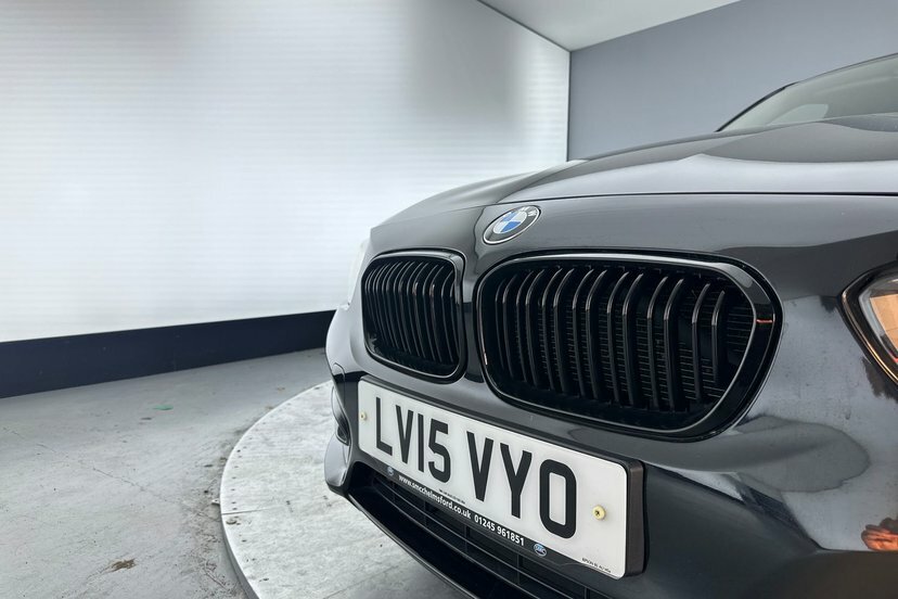 BMW 1 Series 3.0 M135i Hatchback Blue #20