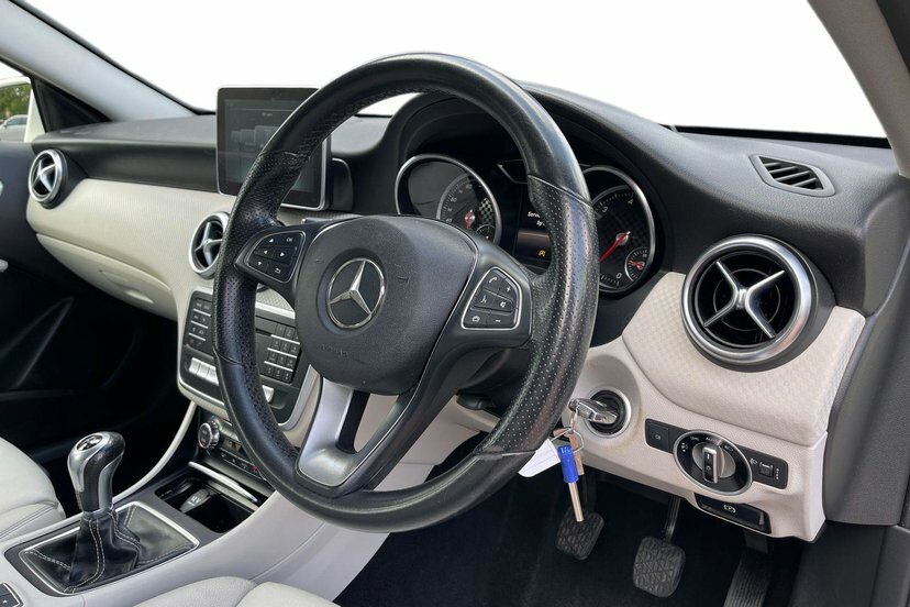 Mercedes-Benz A Class 1.5 A180d Sport Hatchback 109 P White #5
