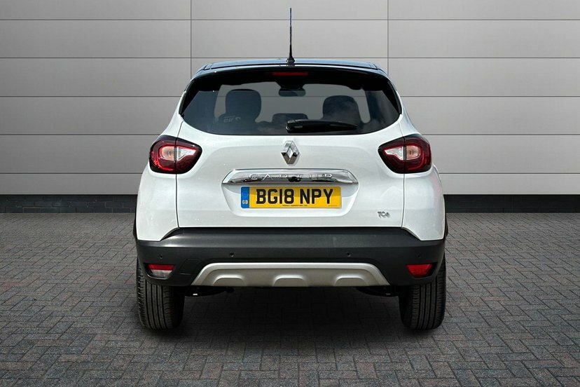Renault Captur Signature X Nav Black #11