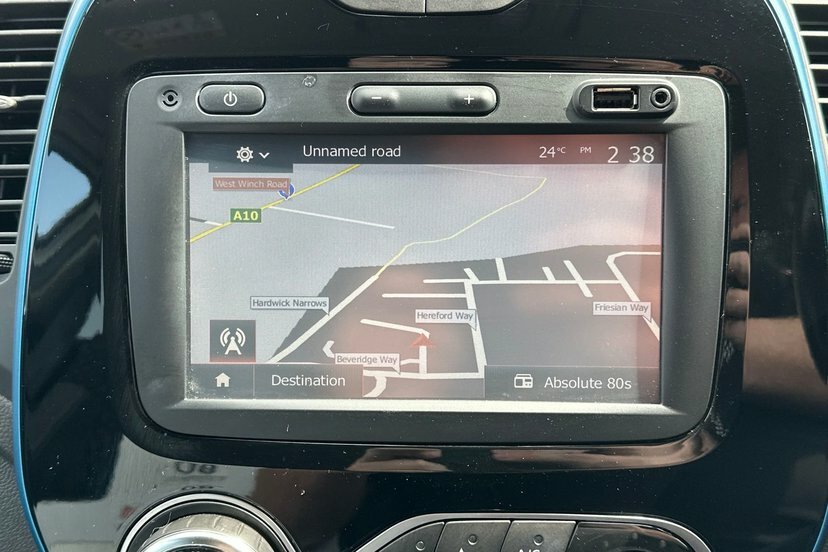 Renault Captur Signature X Nav Black #16