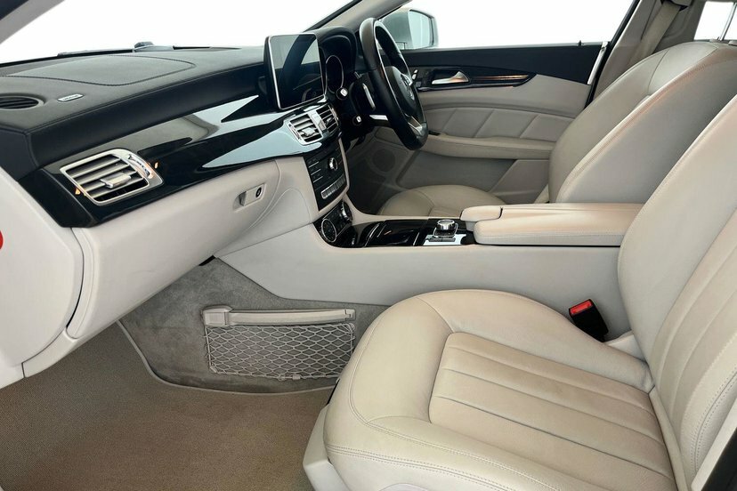 Mercedes-Benz CLS 2.1 Cls220d Amg Line Premium Coupe G-tronic Silver #2