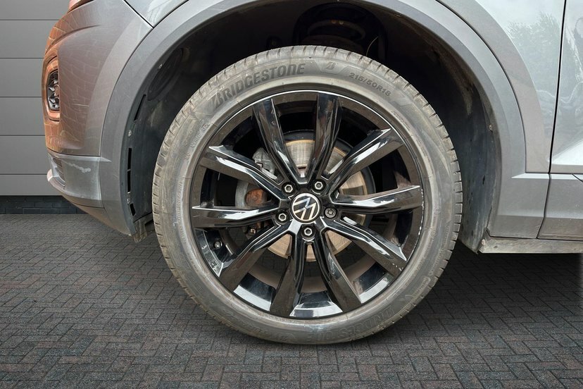 Volkswagen T-Roc 1.5 Tsi Evo Black Edition Suv 1 Grey #5