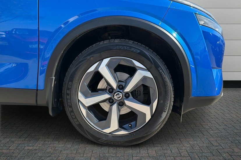 Nissan Qashqai 1.3 Dig-t Mhev N-connecta Suv Hybrid Xt Blue #5