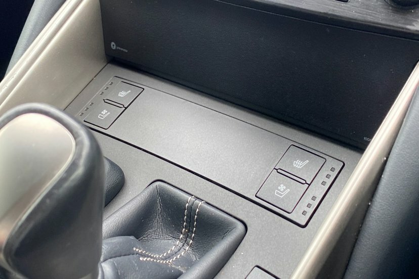 Lexus IS 2.5 300H Premier E-cvt Euro 6 Ss Silver #21