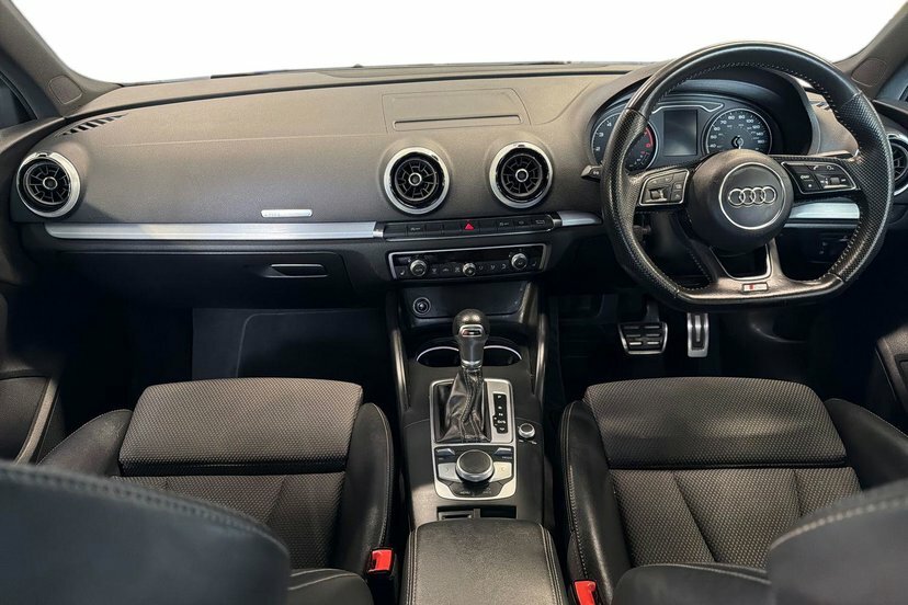 Audi A3 30 Tfsi 116 Sport Black #9
