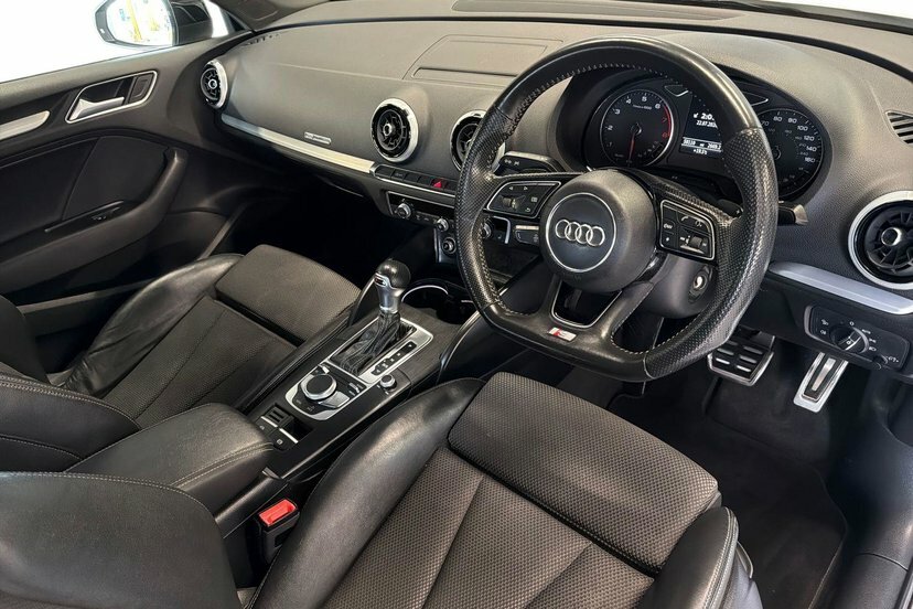 Audi A3 1.5 Tfsi Cod 35 Black Edition Saloon S White #6