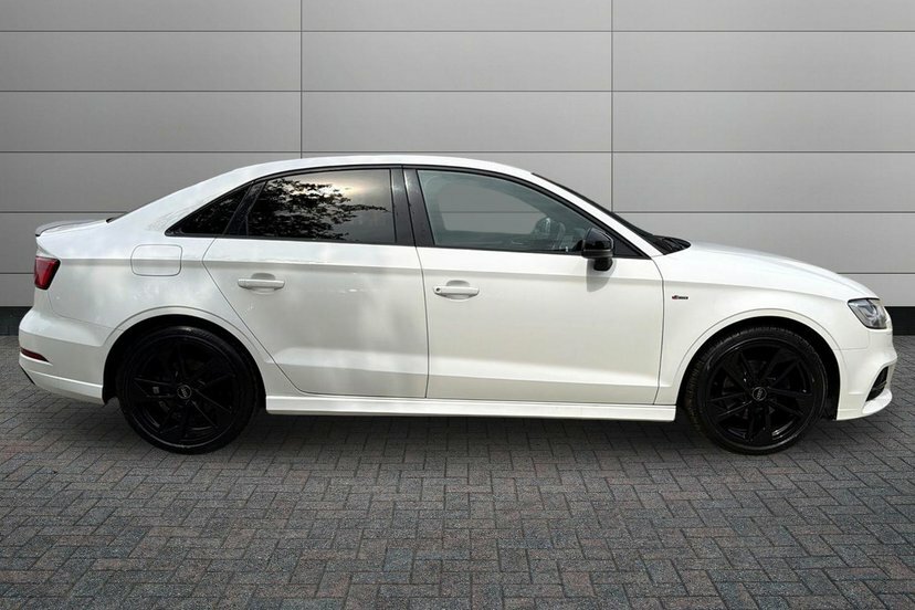 Audi A3 1.5 Tfsi Cod 35 Black Edition Saloon S White #4
