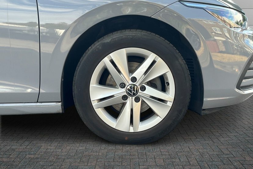 Volkswagen Golf 1.5 Tsi Life Hatchback 150 Ps Grey #5