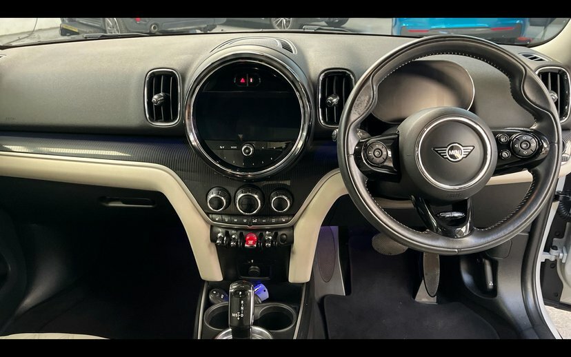 Mini Countryman Countryman Cooper Exclusive GP70HFS White #4