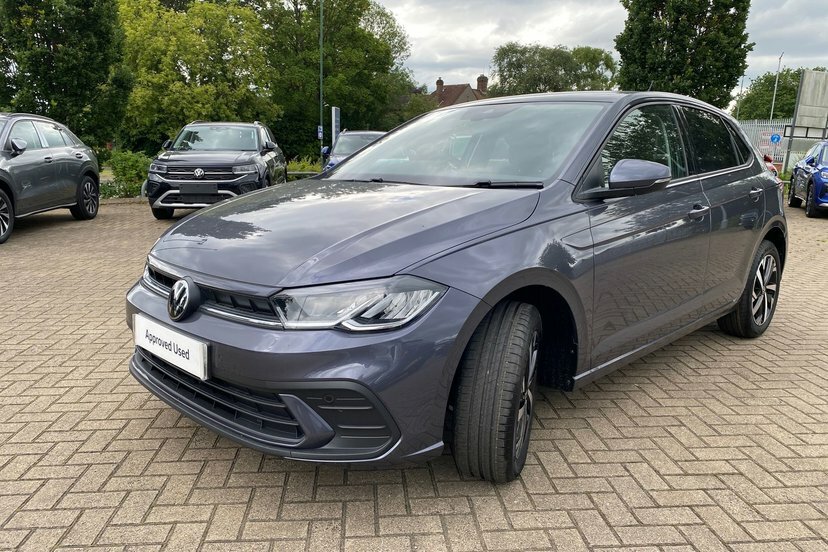 Volkswagen Polo Hatchback White #18