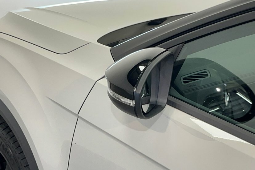 Volkswagen T-Roc 1L Active White #33