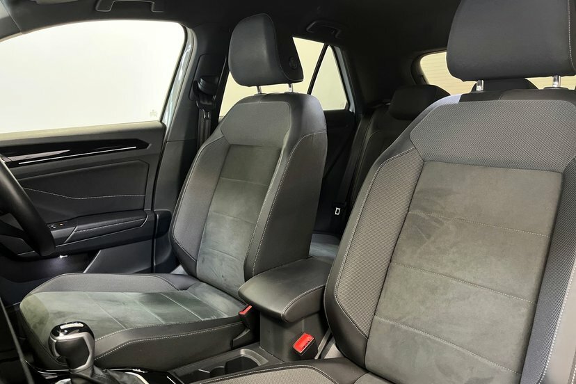 Volkswagen T-Roc 1L Active White #37