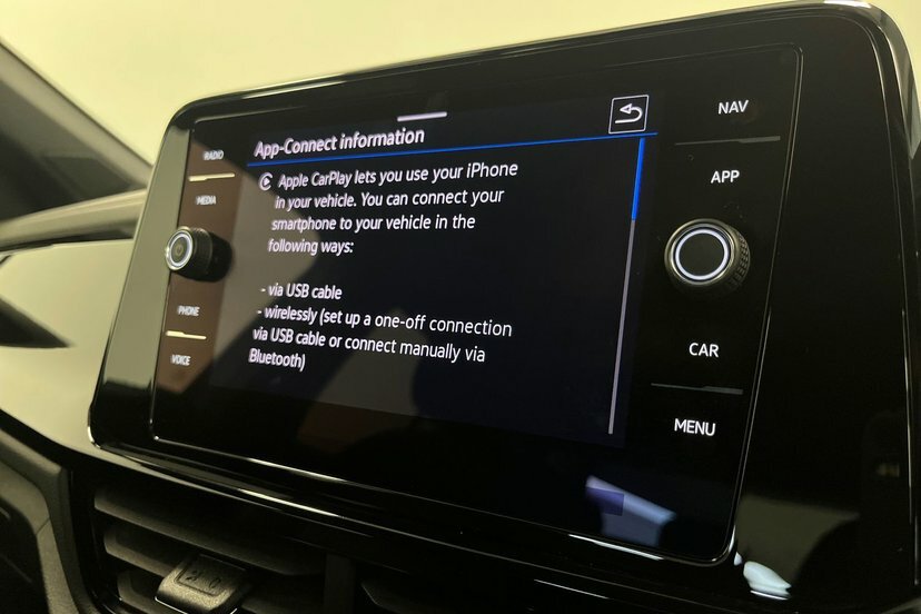 Volkswagen T-Roc 1L Active White #18