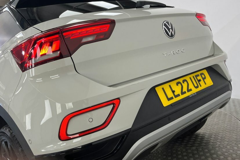 Volkswagen T-Roc 1L Active White #36