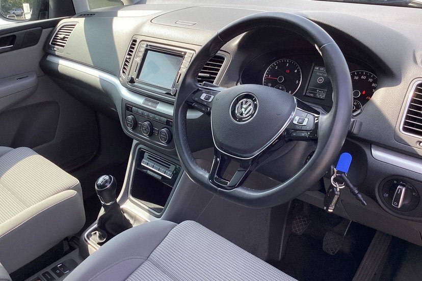 Volkswagen Sharan 2.0 Tdi Se Nav Mpv 150 Ps Black #6