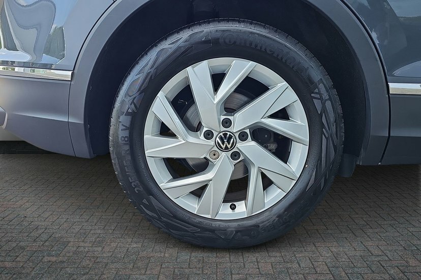 Volkswagen Tiguan 2.0 Tdi Life Suv 150 Ps Grey #5