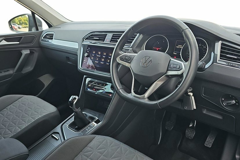 Volkswagen Tiguan 2.0 Tdi Life Suv 150 Ps Grey #6