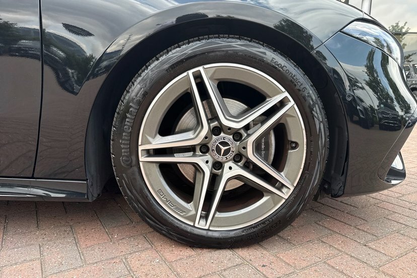 Mercedes-Benz A Class 1.3 A200h Mhev Amg Line Executive Hatchback Black #4
