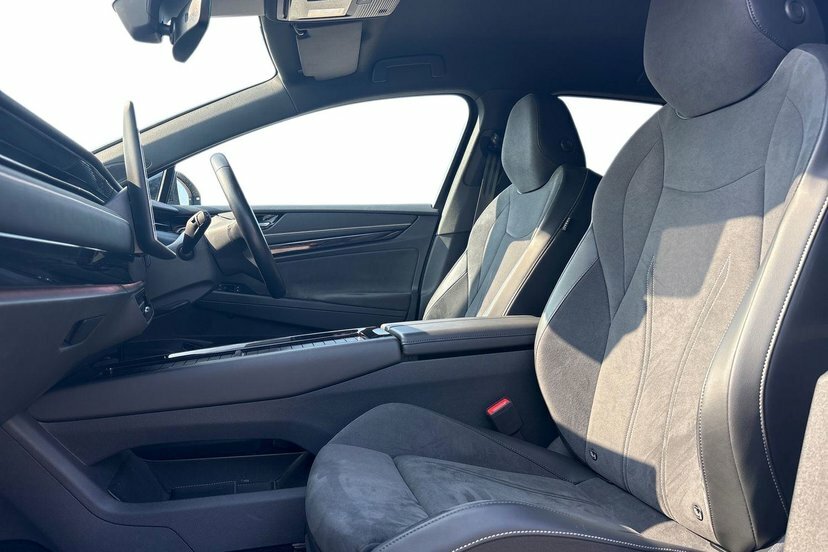 Volkswagen ID.7 Pro 77Kwh Match Fastback #2