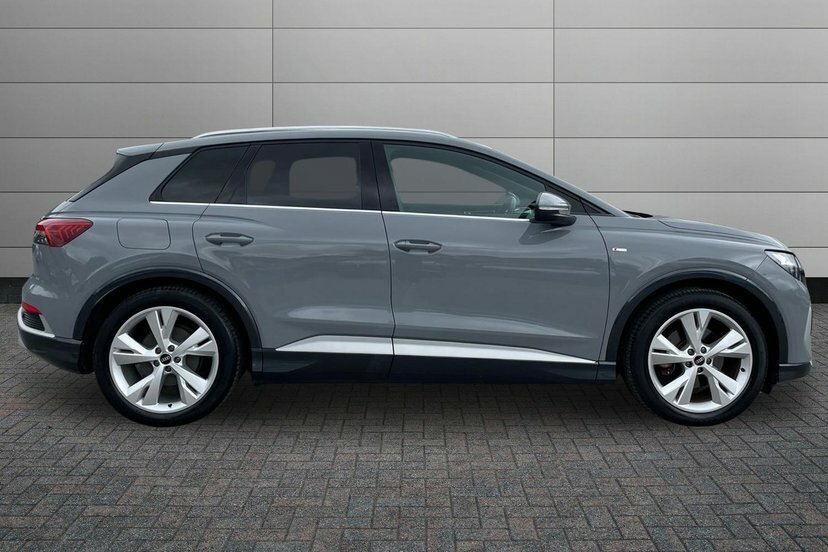 Audi Q4 E Tron 35 S Line Suv 55Kwh 170 Ps LS23BZY Grey #4