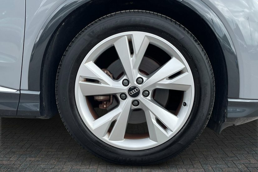 Audi Q4 E Tron 35 S Line Suv 55Kwh 170 Ps LS23BZY Grey #5