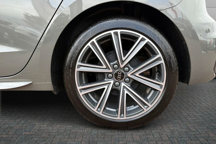 Audi A1 1.0 Tfsi 25 S Line Sportback S Tronic Grey #5