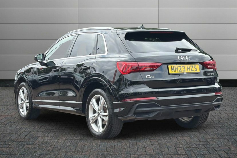Audi Q3 1.5 Tfsi Cod 35 S Line Suv 150 Black #3