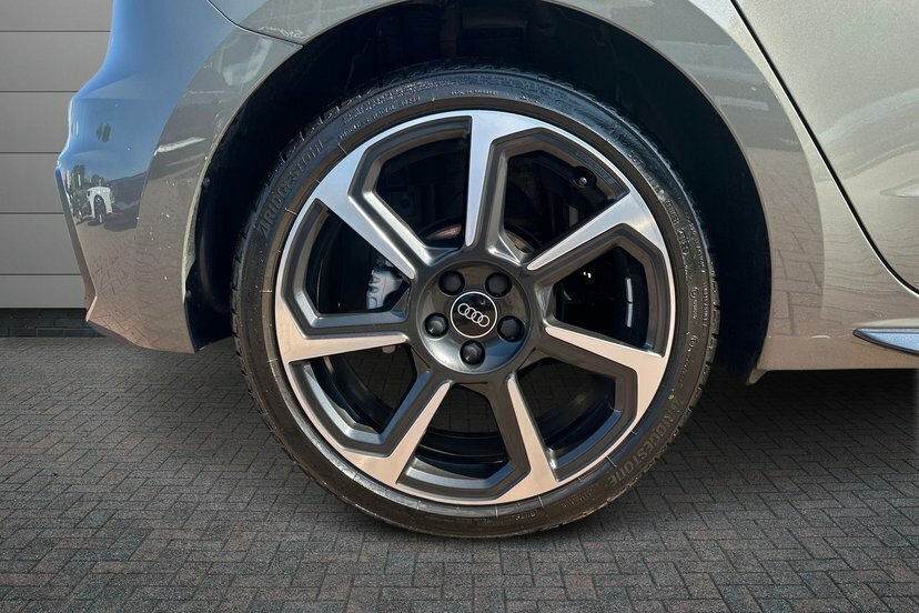Audi A1 1.5 Tfsi 35 Black Edition Sportback S T ML26UUC Grey #5