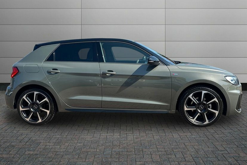 Audi A1 1.5 Tfsi 35 Black Edition Sportback S T Grey #4