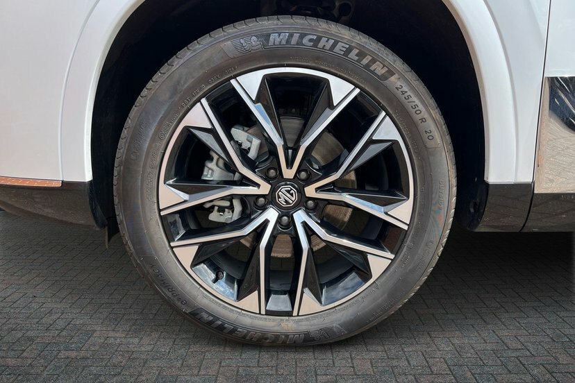 MG HS 1.5T 24.7Kwh Premium Suv Plug-in Hybrid White #5