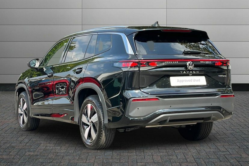 Volkswagen Tayron 1.5 Tsi Ehybrid 19.7Kwh Match Suv Plug- Black #3