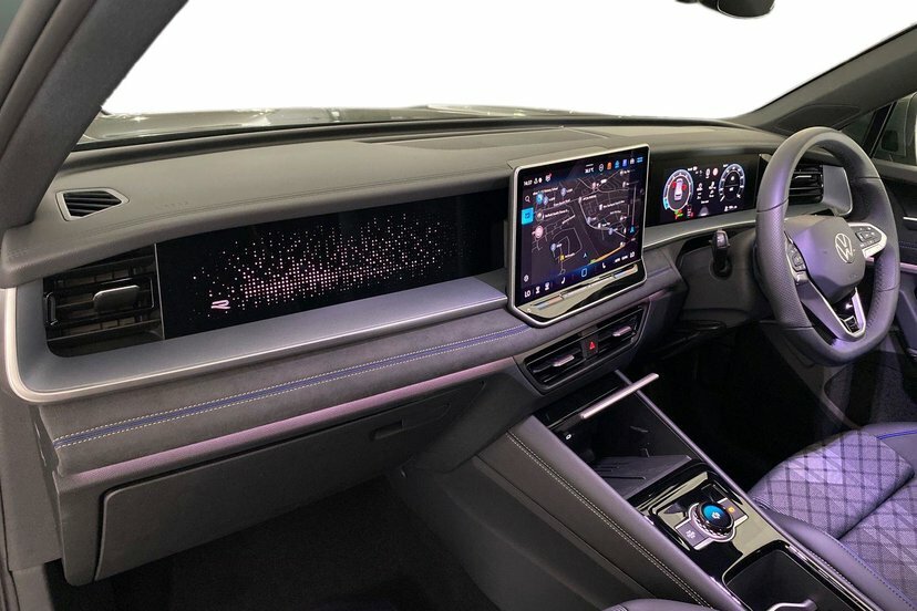 Volkswagen Tayron 1.5 Etsi Mhev R-line Suv Hybrid Dsg 15 Green #2