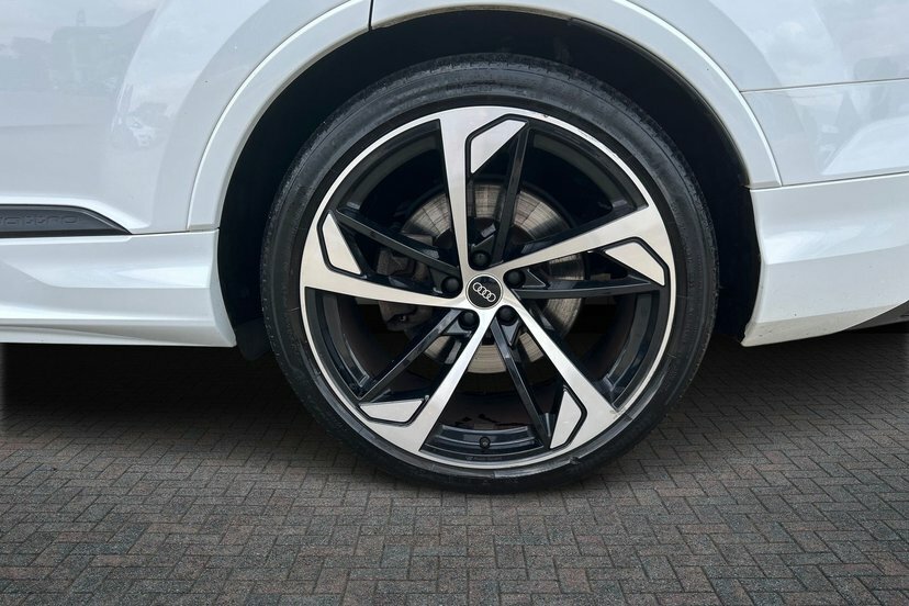 Audi Q7 3.0 Tfsi V6 55 Black Edition Suv Tiptro White #5